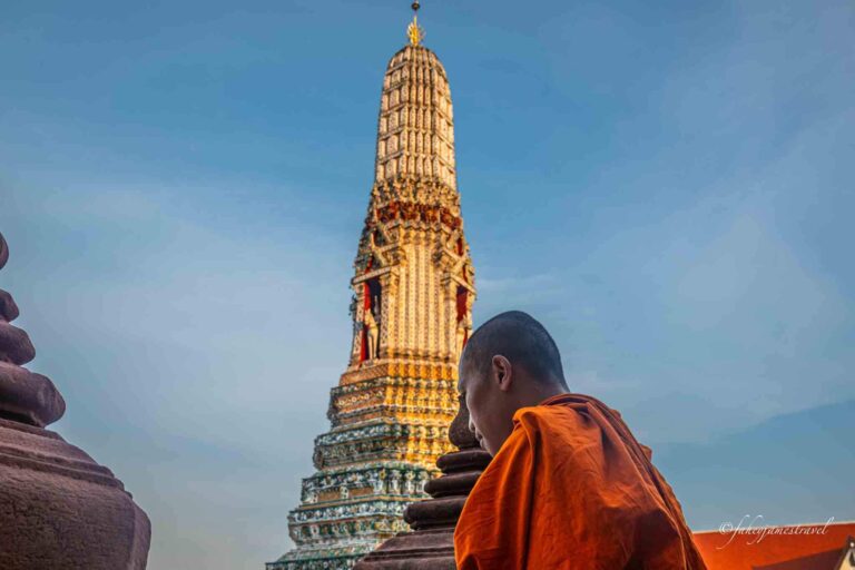 wat arun from a 4 day itinerary fir bangkok