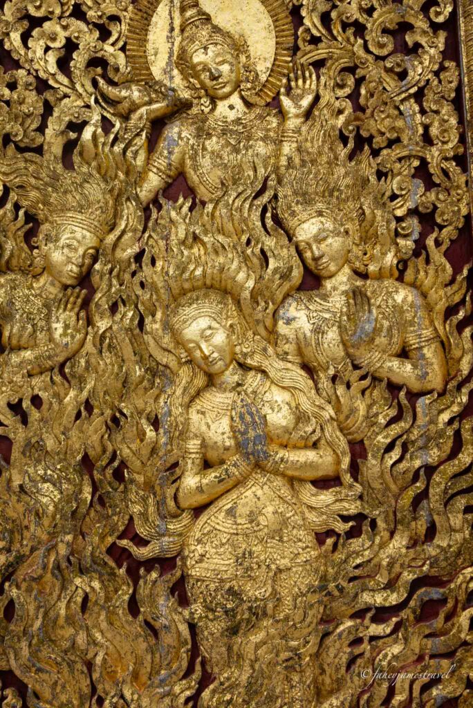 Vat Xieng Thong has golden designs