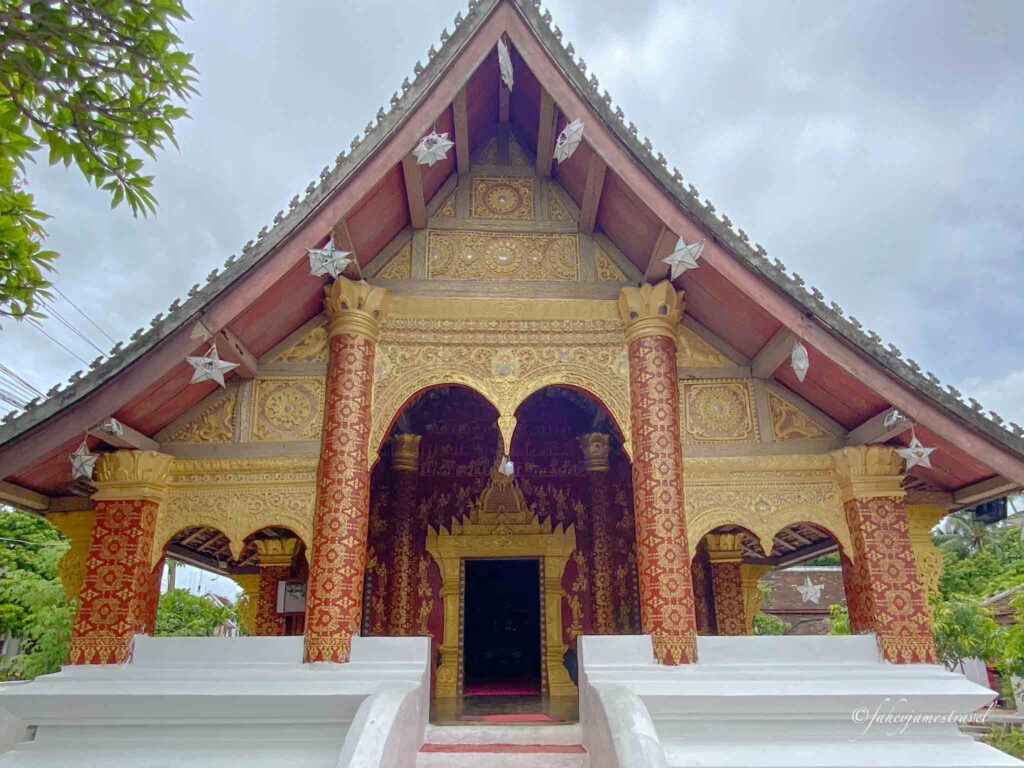the exterior of Vat Sibounheuang is pictured
