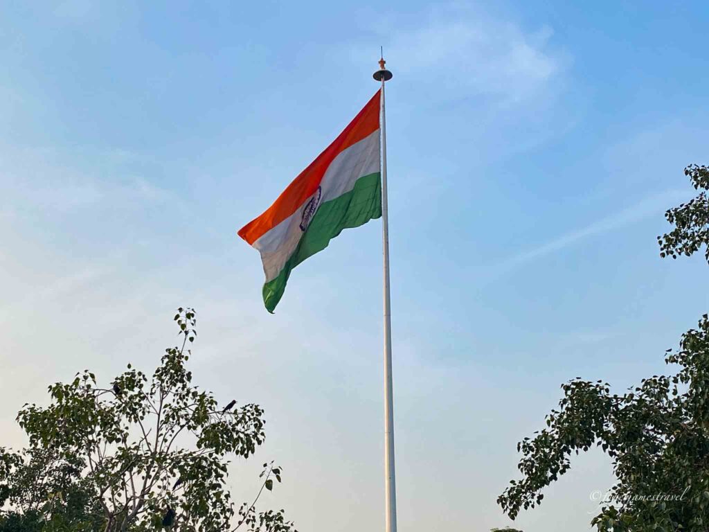 india flag waves at connaught place in delhi 3 day trip