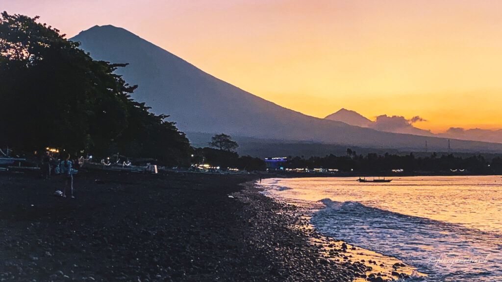 pantai amed is one of the best beaches in amed