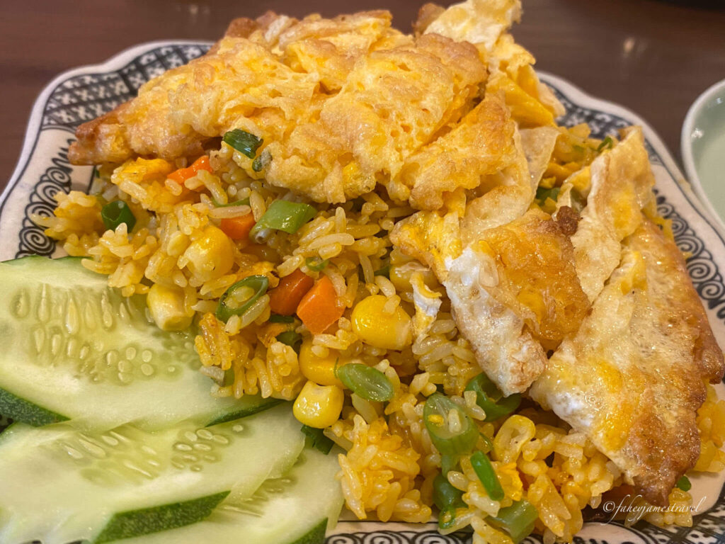 egg fried rice with vegetable