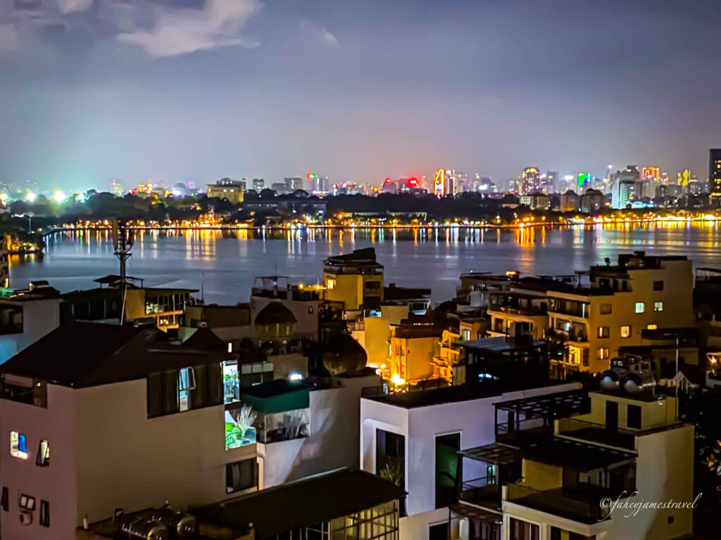 the view of the lake and city from the roof of 6 degrees
